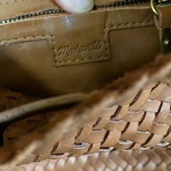 Madewell Small Transport Crossbody - Picture 2 of 7